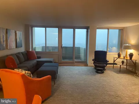604 S 36 S Washington Sq #2405, Philadelphia, PA 19106