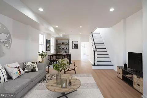 4649 Tackawanna St, Philadelphia, PA 19124