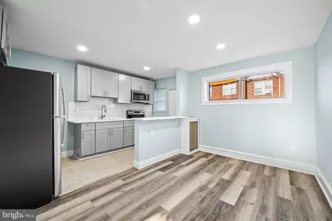 983 Anchor St, Philadelphia, PA 19124
