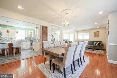 2003 Arthur St, Philadelphia, PA 19152