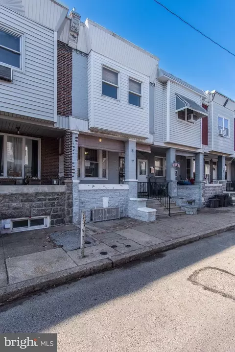 2538 S American St, Philadelphia, PA 19148