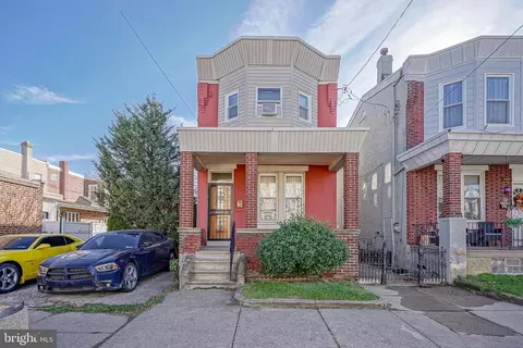 4489 E Thompson St, Philadelphia, PA 19137