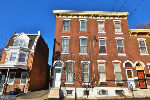 25 W Manheim St, Philadelphia, PA 19144