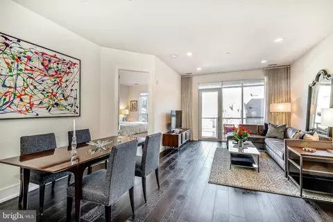 410 S Front St #312, Philadelphia, PA 19147
