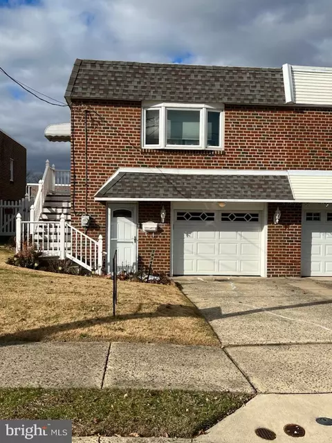 7834 Brous Ave, Philadelphia, PA 19152