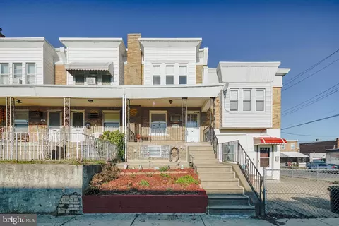 6560 Tulip St, Philadelphia, PA 19135
