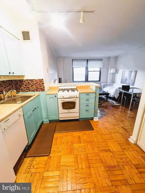 2601 Pennsylvania Ave #314, Philadelphia, PA 19130