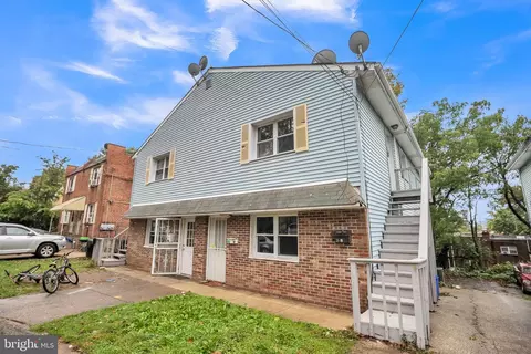 204 Robbins St, Philadelphia, PA 19111