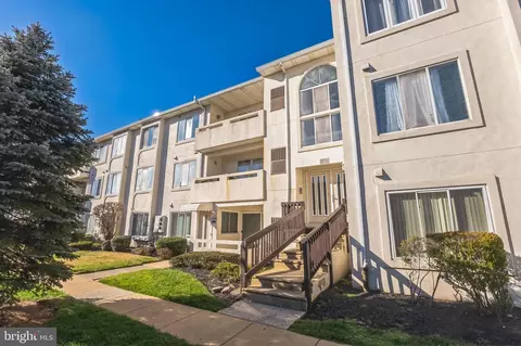 120 Benjamin Ct #F120, Philadelphia, PA 19114
