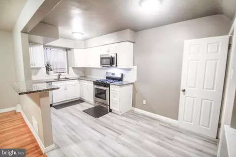 7448 Brockton Rd, Philadelphia, PA 19151