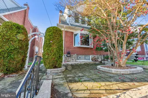 1814 Hartel Ave, Philadelphia, PA 19111