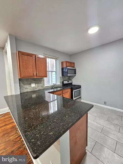 6015 Walnut St, Philadelphia, PA 19139