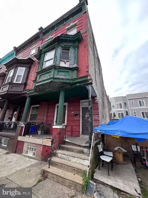 2228 N Natrona St, Philadelphia, PA 19132
