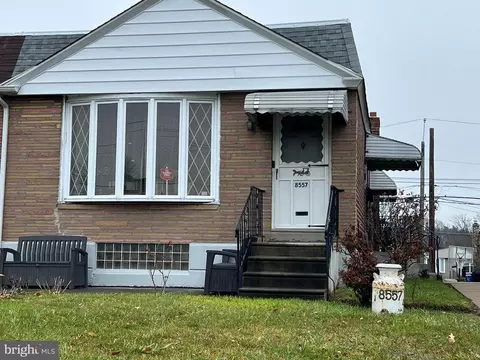 8557 Bustleton Ave, Philadelphia, PA 19152