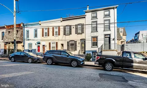 4339 Terrace St, Philadelphia, PA 19128