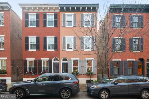2220 Wallace St, Philadelphia, PA 19130