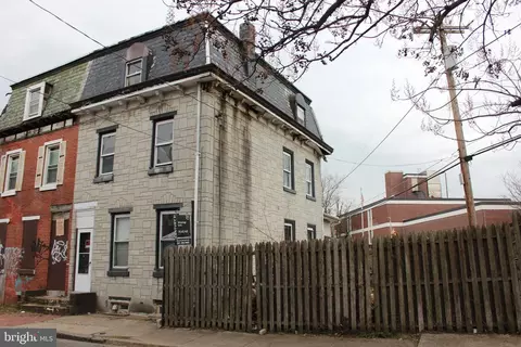 1706 Kinsey St, Philadelphia, PA 19124