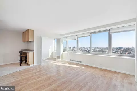 2401 Pennsylvania Ave #19B26, Philadelphia, PA 19130