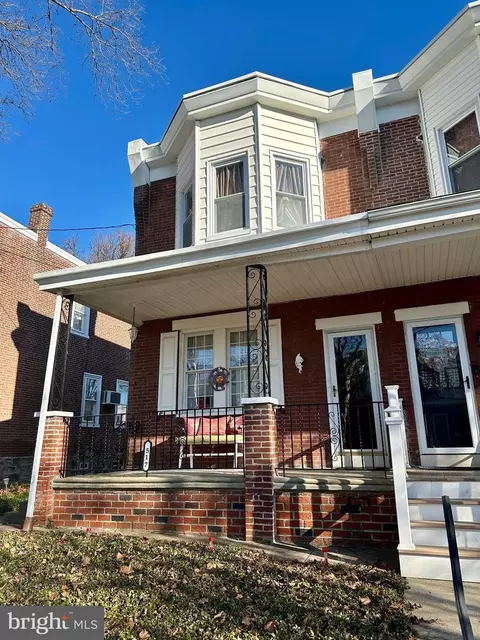 517 Stanwood St, Philadelphia, PA 19111