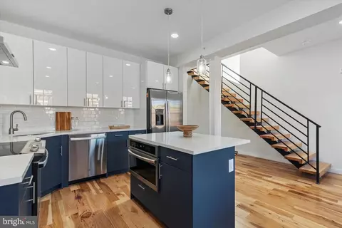 1904 Mount Vernon St #4, Philadelphia, PA 19130