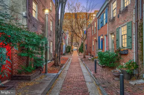 227 S Jessup St, Philadelphia, PA 19107