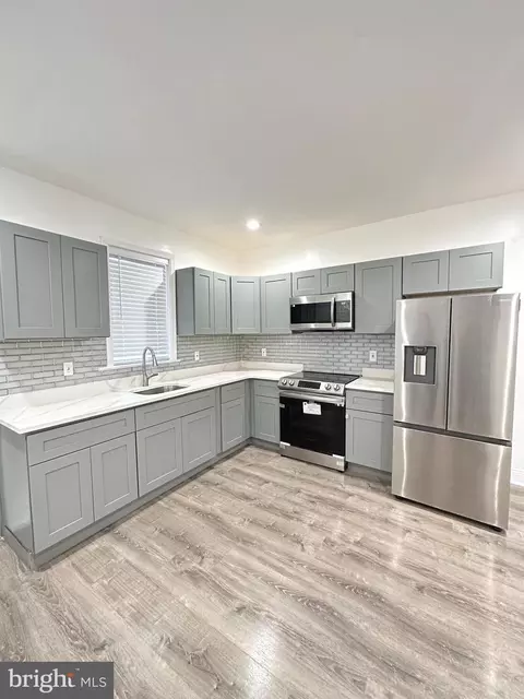 3044 N Water St, Philadelphia, PA 19134