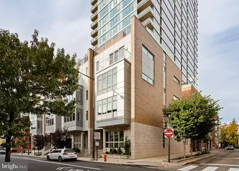 2119 Sansom St, Philadelphia, PA 19103