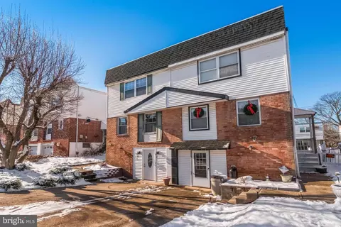 10928 Templeton Dr, Philadelphia, PA 19154