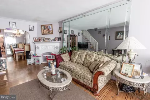 1523 66th Ave, Philadelphia, PA 19126