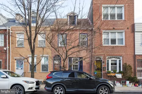 935 S 6th St, Philadelphia, PA 19147