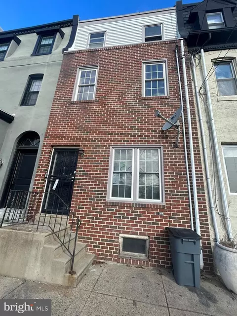 2429 Christian St, Philadelphia, PA 19146