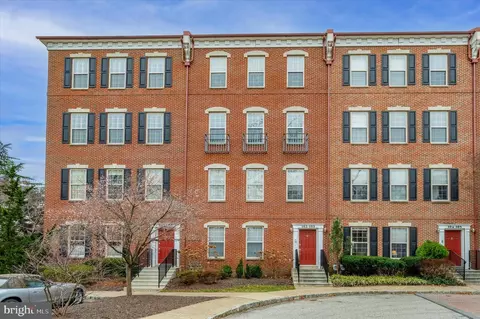 103 Surgeon General Ct, Philadelphia, PA 19146