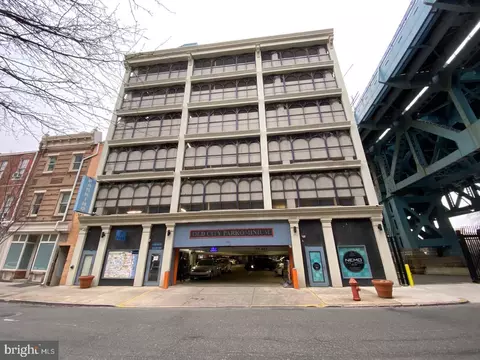 231-235 N 2nd St #R06, Philadelphia, PA 19106