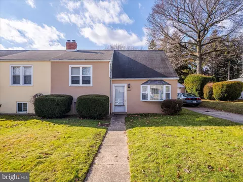 8608 Tiona St, Philadelphia, PA 19128