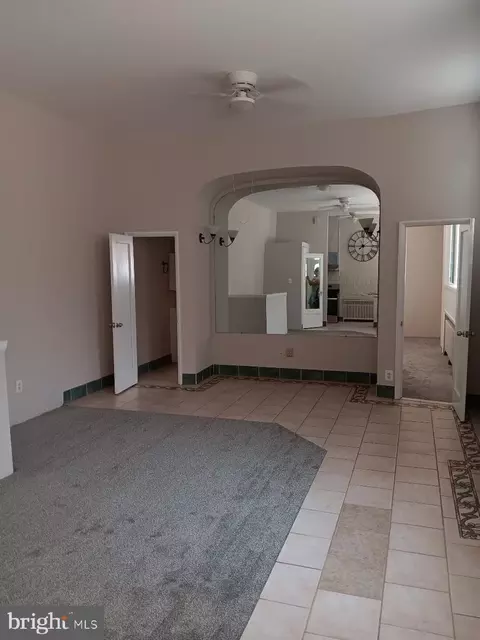 2550 S 11th St, Philadelphia, PA 19148