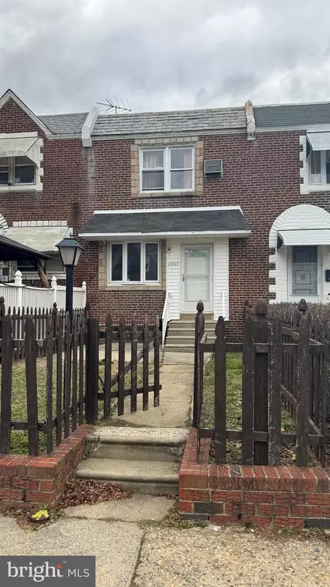 2843 Fanshawe St, Philadelphia, PA 19149