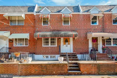 2931 S Carlisle St, Philadelphia, PA 19145