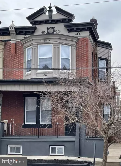 5210 N Warnock St, Philadelphia, PA 19141