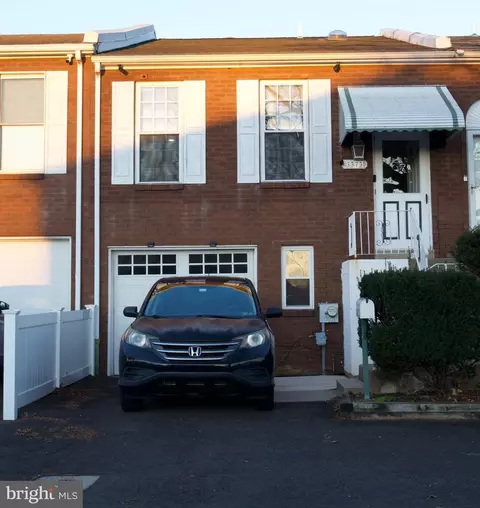 3373 Red Lion Rd, Philadelphia, PA 19114