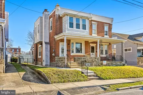 7237 Lawndale Ave, Philadelphia, PA 19111