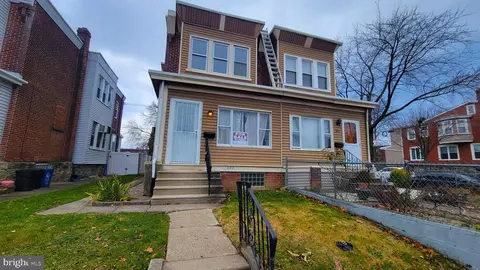 602 Robbins St, Philadelphia, PA 19111