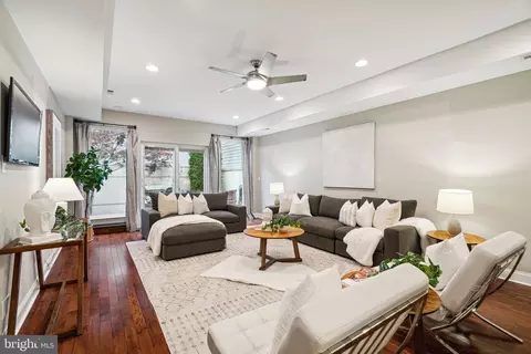 841 N Uber St, Philadelphia, PA 19130