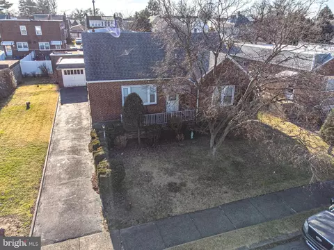 920 Faunce St, Philadelphia, PA 19111