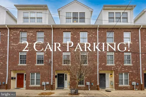 448 Dupont St, Philadelphia, PA 19128