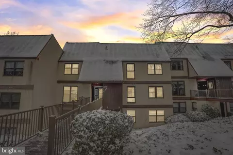 247 Shawmont Ave #C, Philadelphia, PA 19128