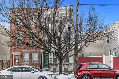 2404 E Firth St, Philadelphia, PA 19125