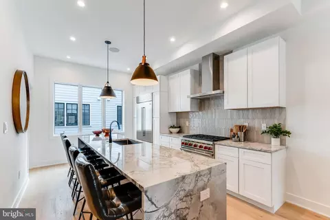 739 S Rosewood St, Philadelphia, PA 19146