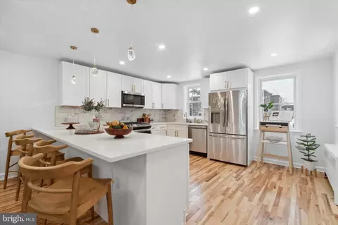 1316 E Barringer St, Philadelphia, PA 19119