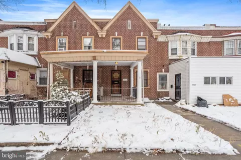 5825 N Lawrence St, Philadelphia, PA 19120
