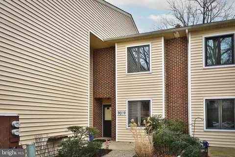 9019 Ayrdale Cres #48B, Philadelphia, PA 19128